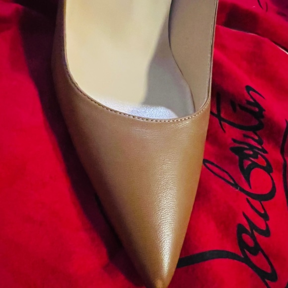 Christian Louboutin 'Decollete' Pointy Toe Pump Size 39.5 - Picture 4 of 6